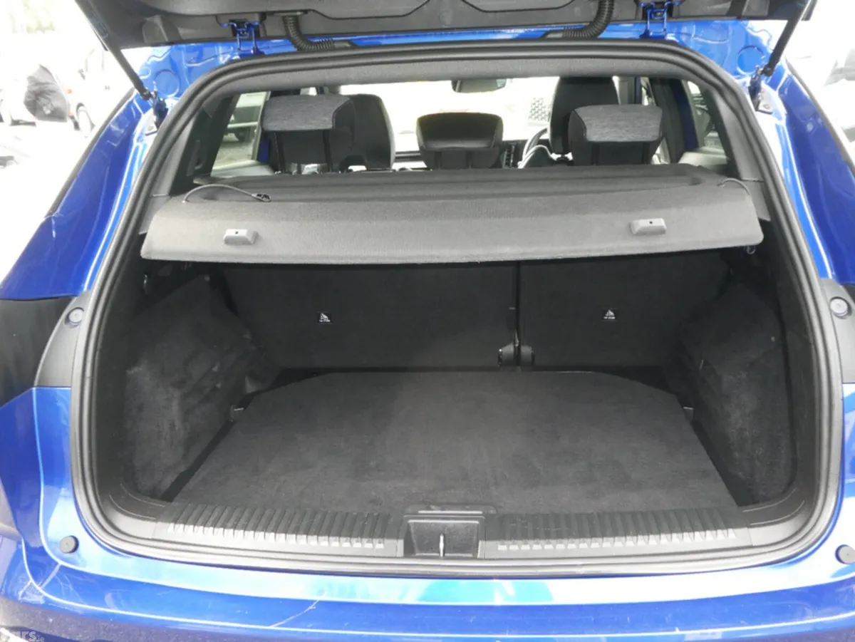 Renault Austral SUV, Petrol, 2024, Blue