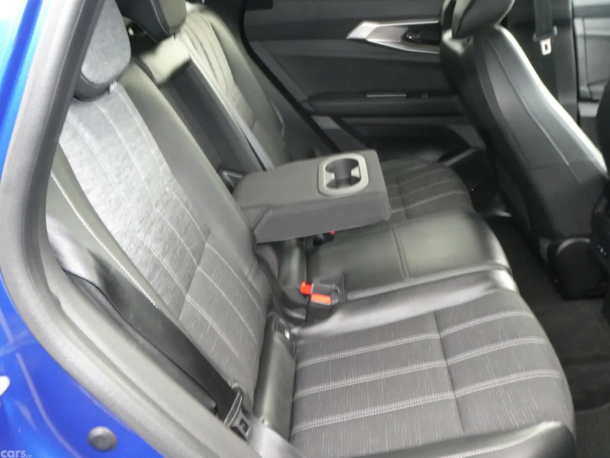 Renault Austral SUV, Petrol, 2024, Blue