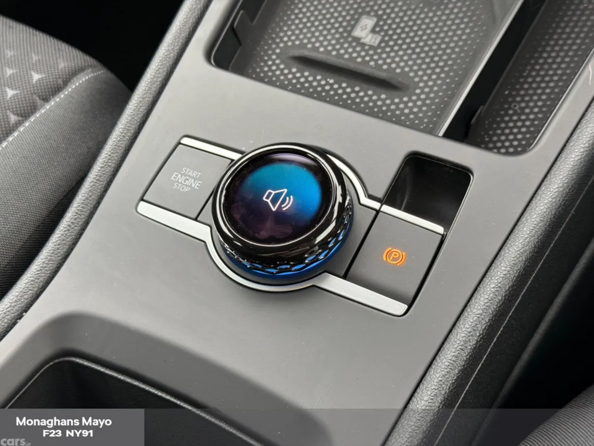 Volkswagen T-Roc SUV, Petrol, 2026, Black