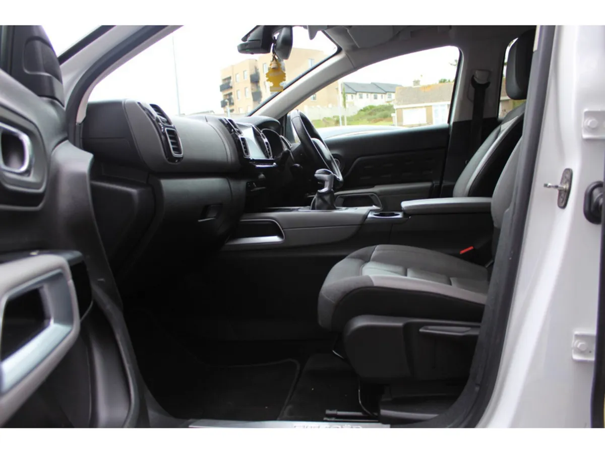Citroen C5 Aircross Hatchback, Diesel, 2020, White