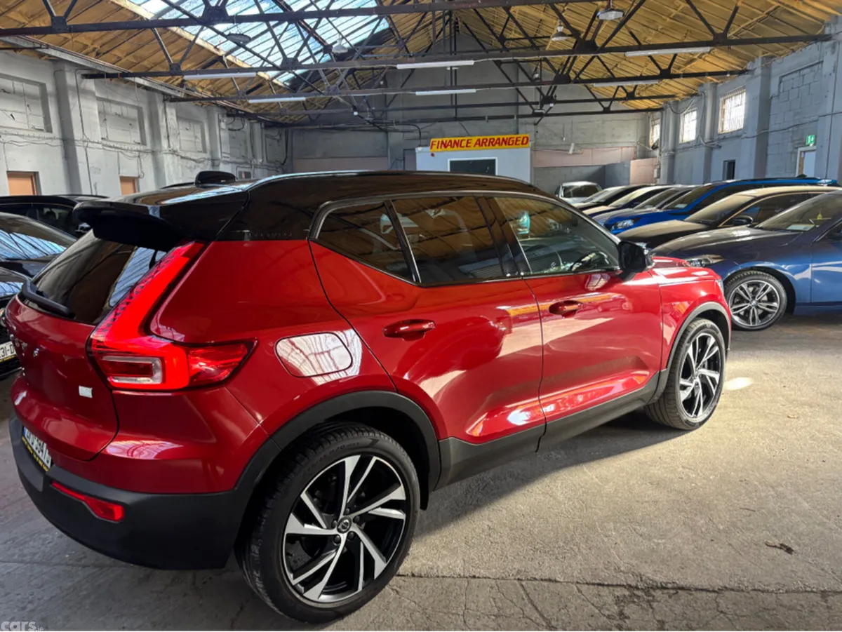 Volvo XC40 SUV, Petrol Plug-in Hybrid, 2021, Red