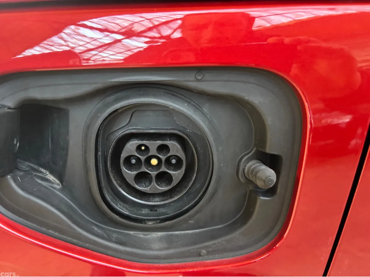 Volvo XC40 SUV, Petrol Plug-in Hybrid, 2021, Red