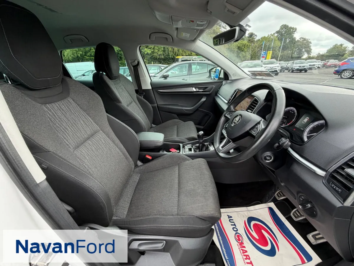 Skoda Karoq SUV, Diesel, 2019, White