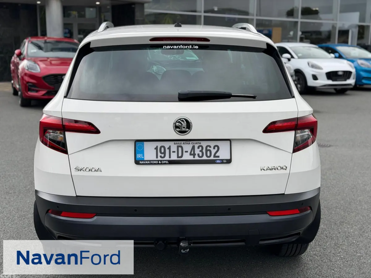 Skoda Karoq SUV, Diesel, 2019, White