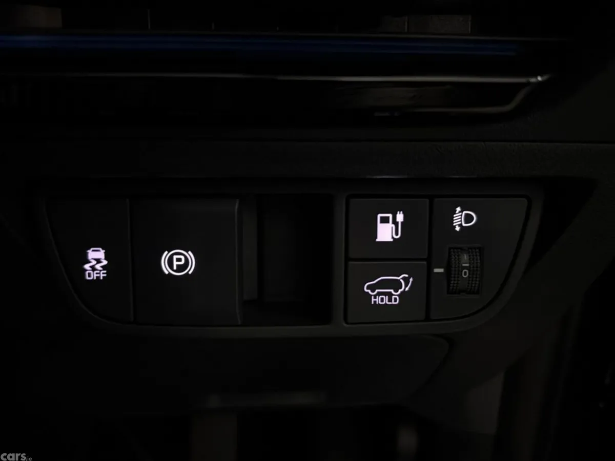 Kia EV6 MPV, Electric, 2022, Grey