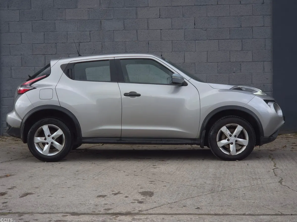Nissan Juke SUV, Diesel, 2017, Grey