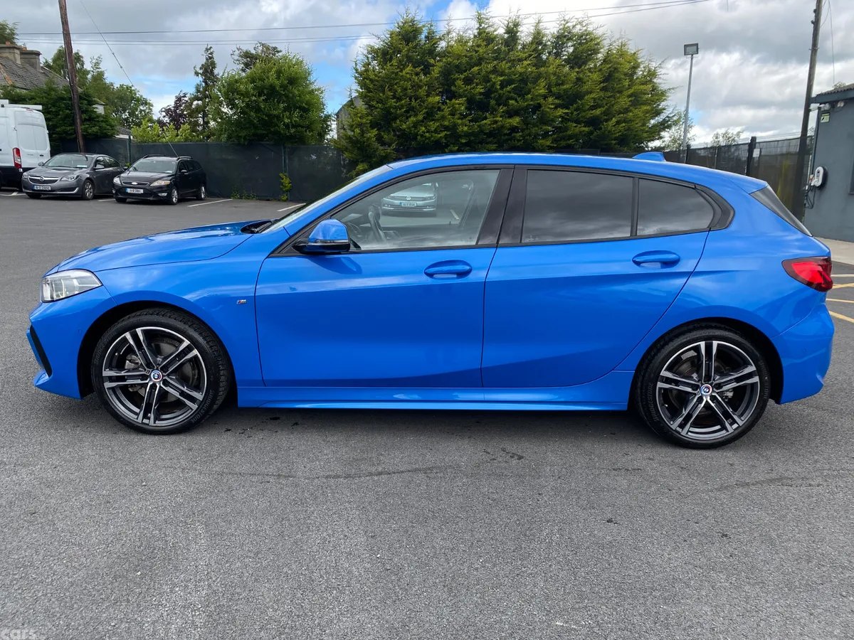 BMW 1-Series Hatchback, Diesel, 2023, Blue