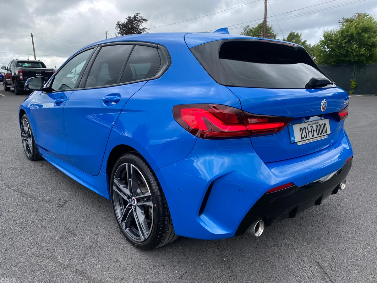BMW 1-Series Hatchback, Diesel, 2023, Blue