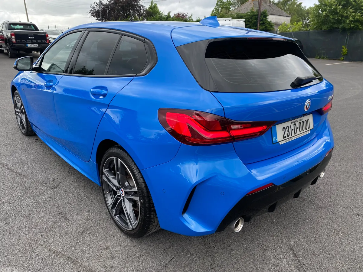 BMW 1-Series Hatchback, Diesel, 2023, Blue