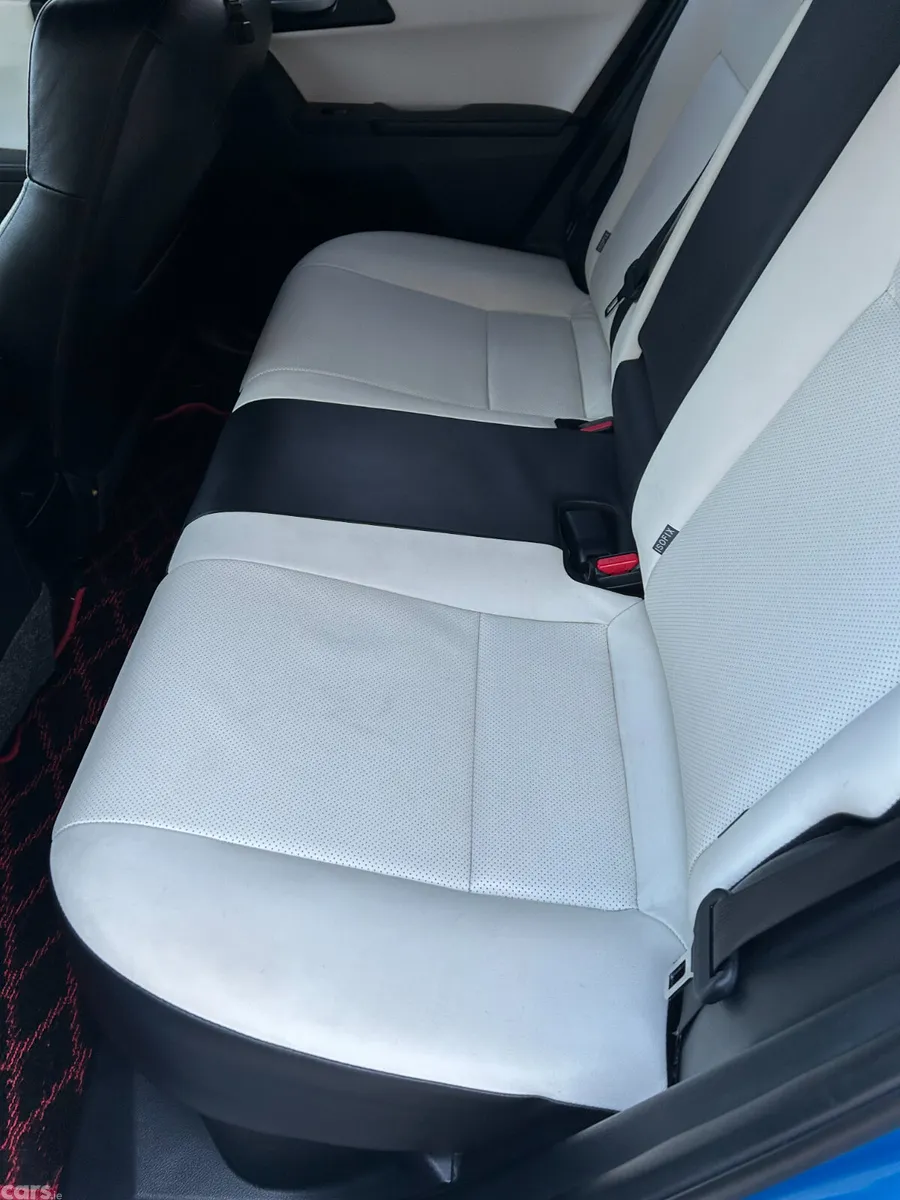 Toyota Auris Hatchback, Petrol Hybrid, 2017, Blue