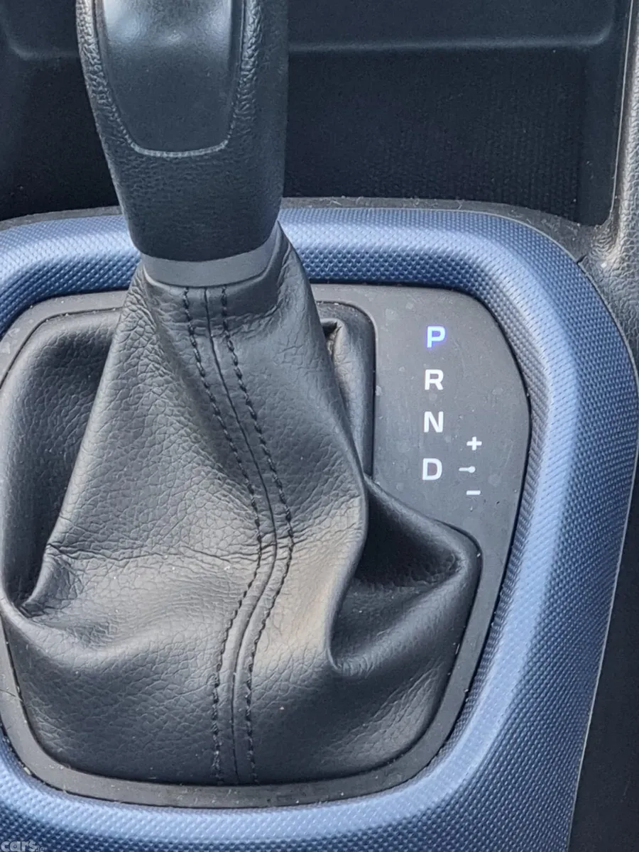 Hyundai i10 Hatchback, Petrol, 2018, Blue