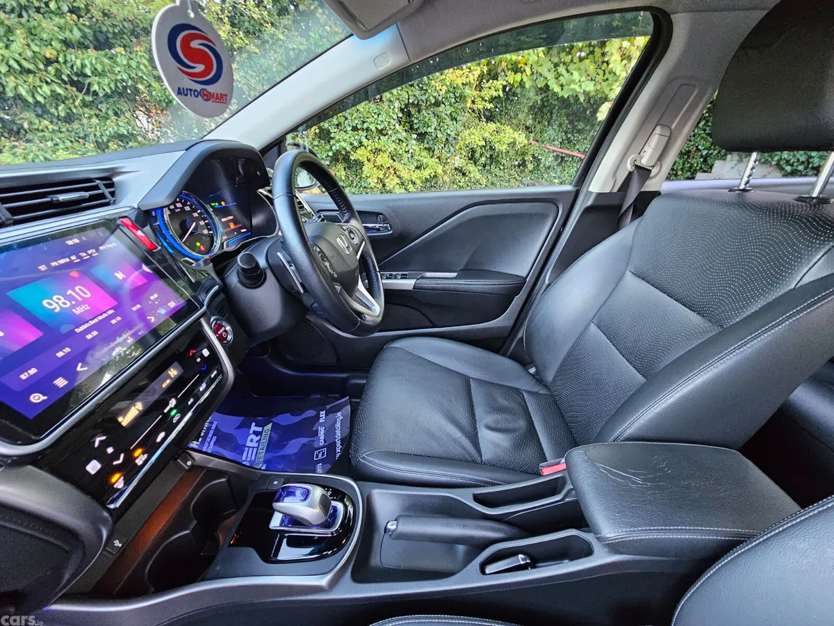Honda Grace Saloon, Petrol Hybrid, 2015, Black