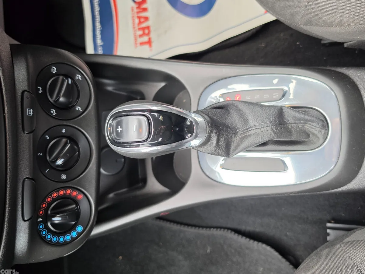 Opel Corsa Hatchback, Petrol, 2019, Blue