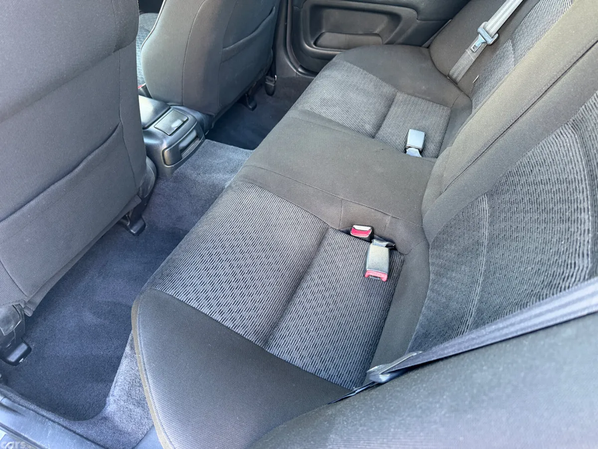 Lexus IS Saloon, Petrol, 2002, Silver