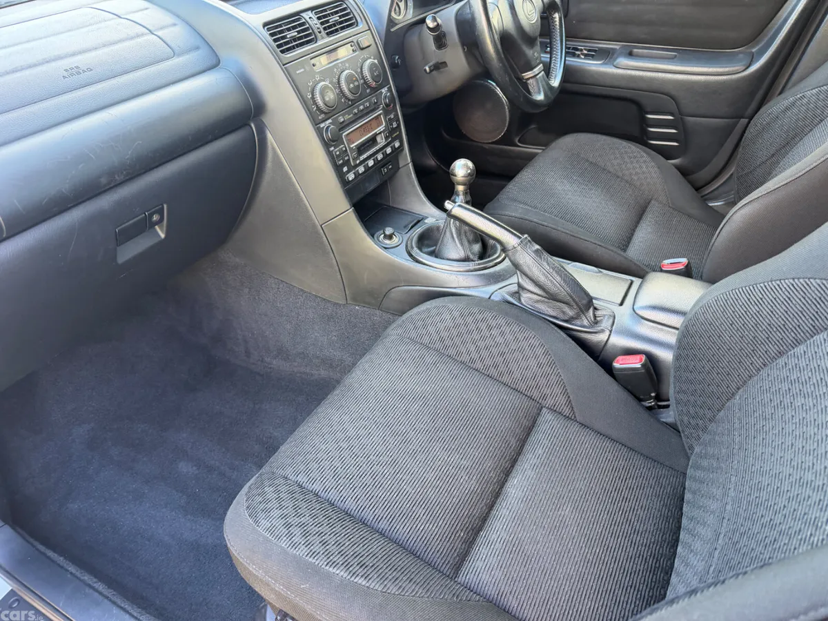 Lexus IS Saloon, Petrol, 2002, Silver