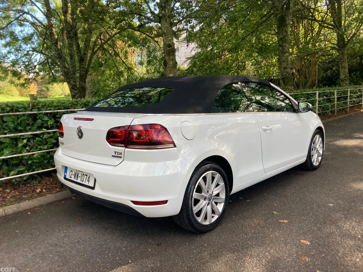 Volkswagen Golf Convertible, Diesel, 2012, White
