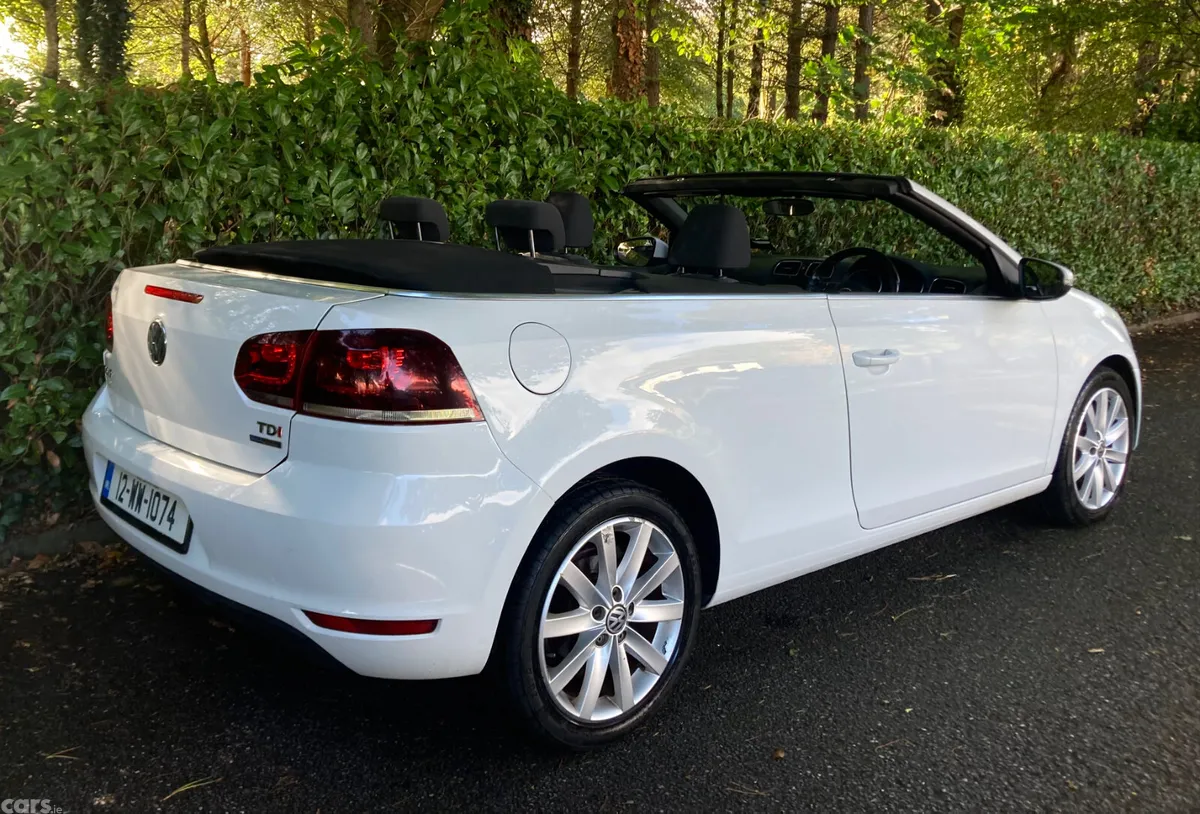 Volkswagen Golf Convertible, Diesel, 2012, White