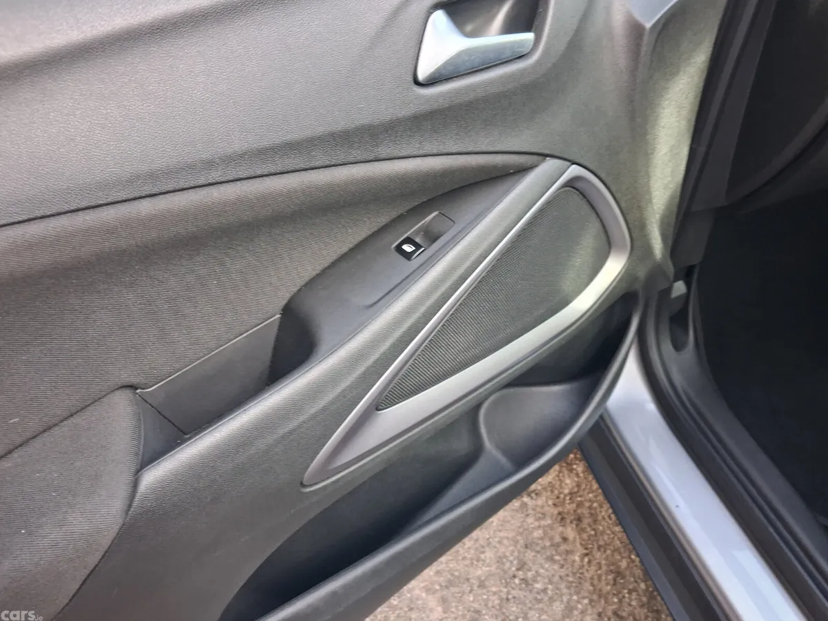 Opel Crossland SUV, Diesel, 2022, Grey
