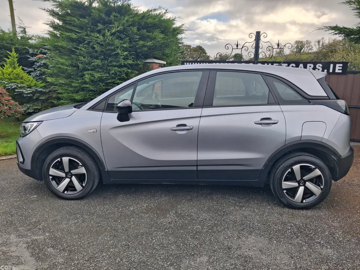 Opel Crossland SUV, Diesel, 2022, Grey