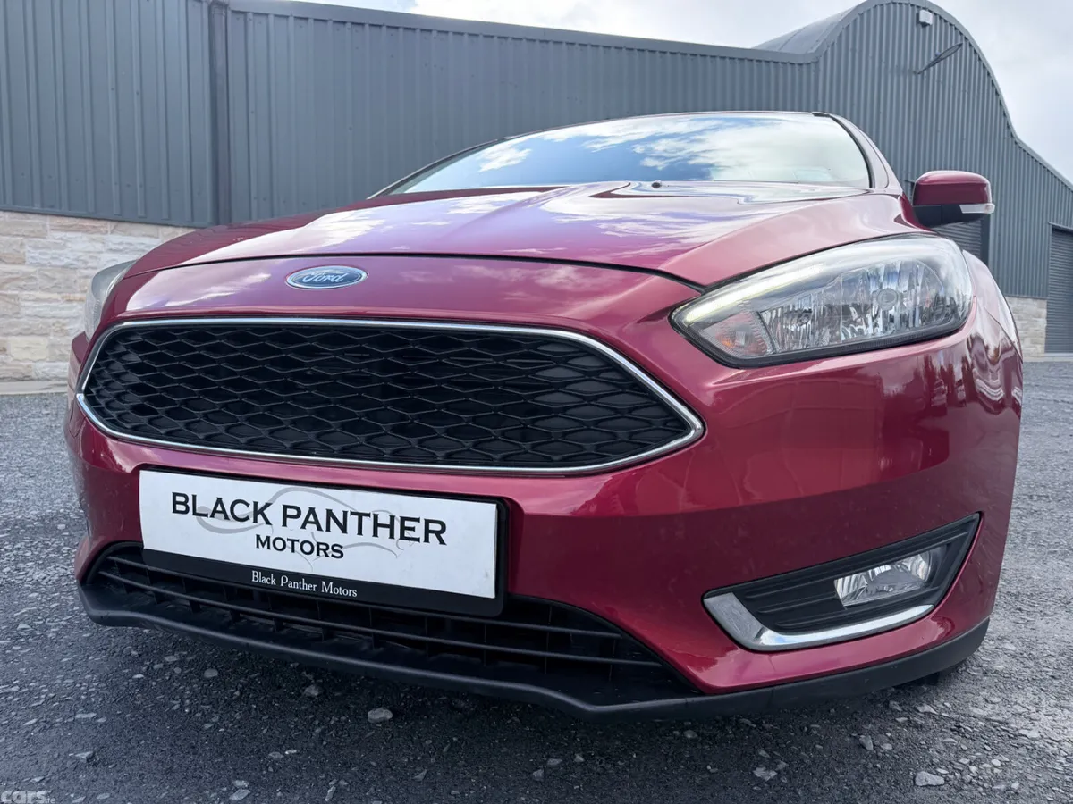Ford Focus Hatchback, Diesel, 2017, Red