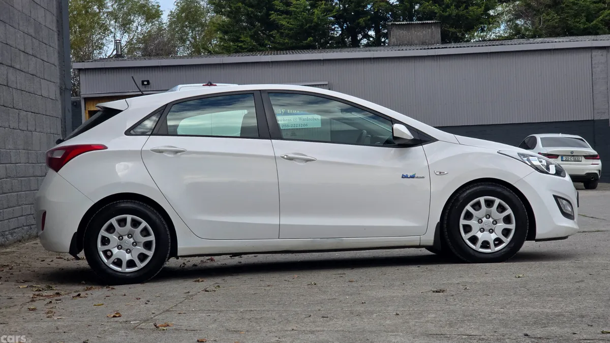 Hyundai i30 Hatchback, Petrol, 2013, White