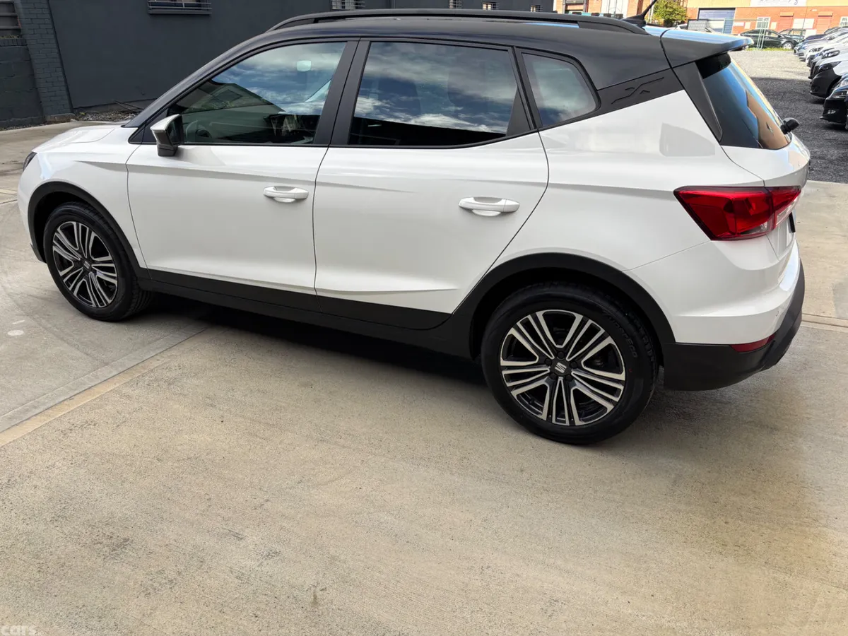SEAT Arona SUV, Petrol, 2024, White