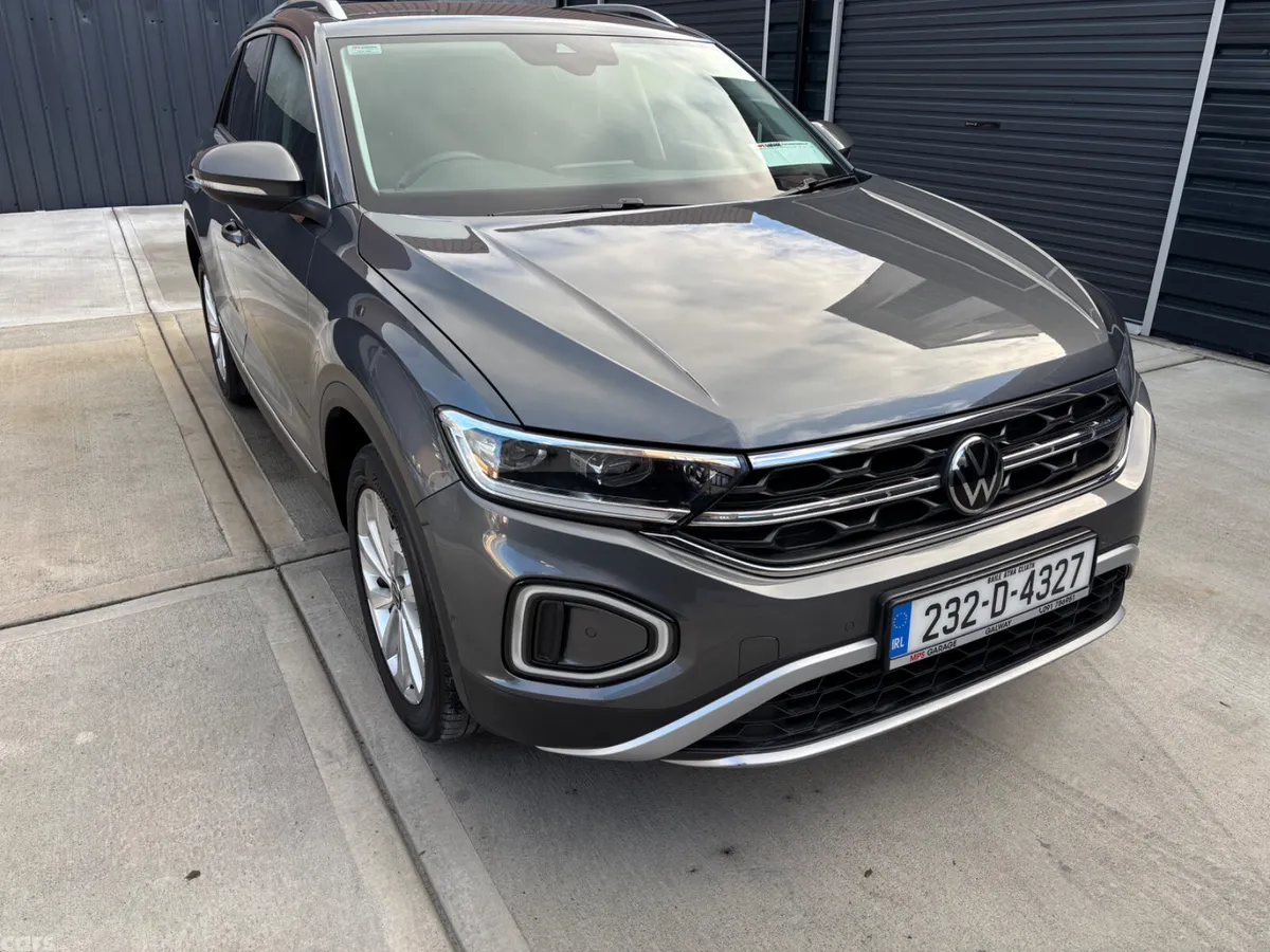 Volkswagen T-Roc SUV, Petrol, 2023, Grey