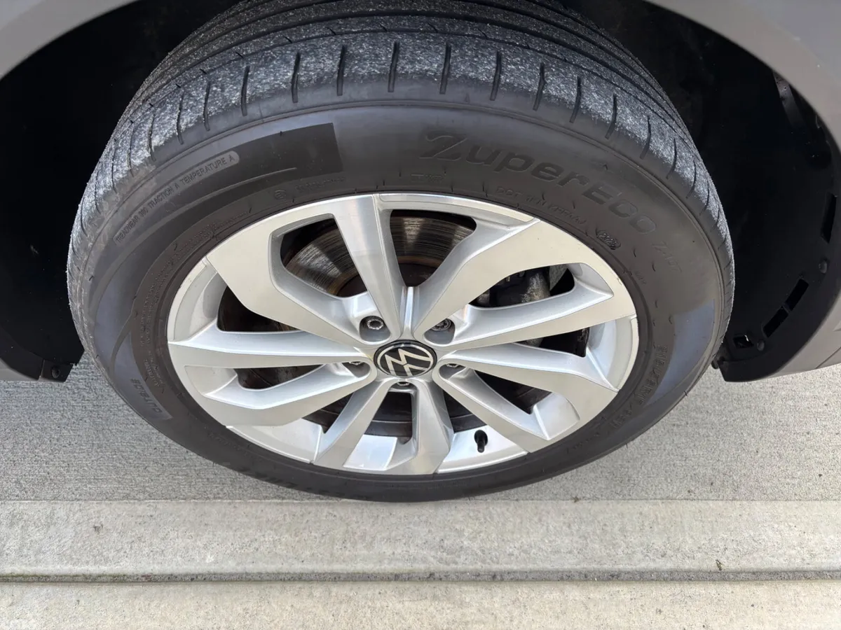 Volkswagen T-Roc SUV, Petrol, 2023, Grey