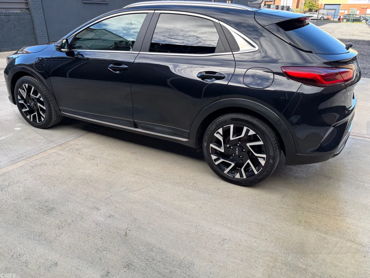 Kia XCeed Hatchback, Petrol Plug-in Hybrid, 2023, Black