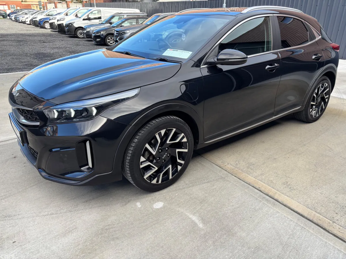 Kia XCeed Hatchback, Petrol Plug-in Hybrid, 2023, Black