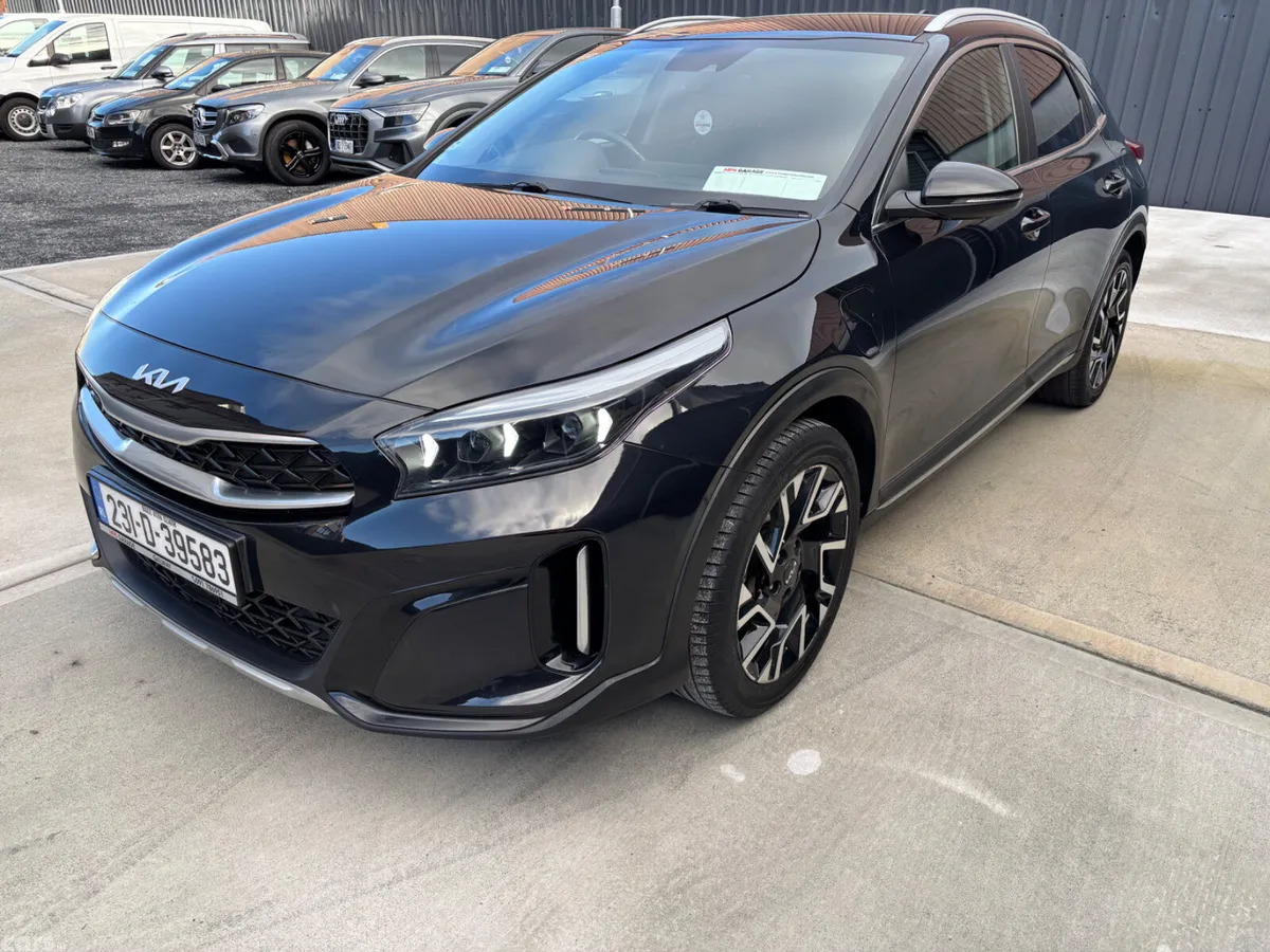 Kia XCeed Hatchback, Petrol Plug-in Hybrid, 2023, Black