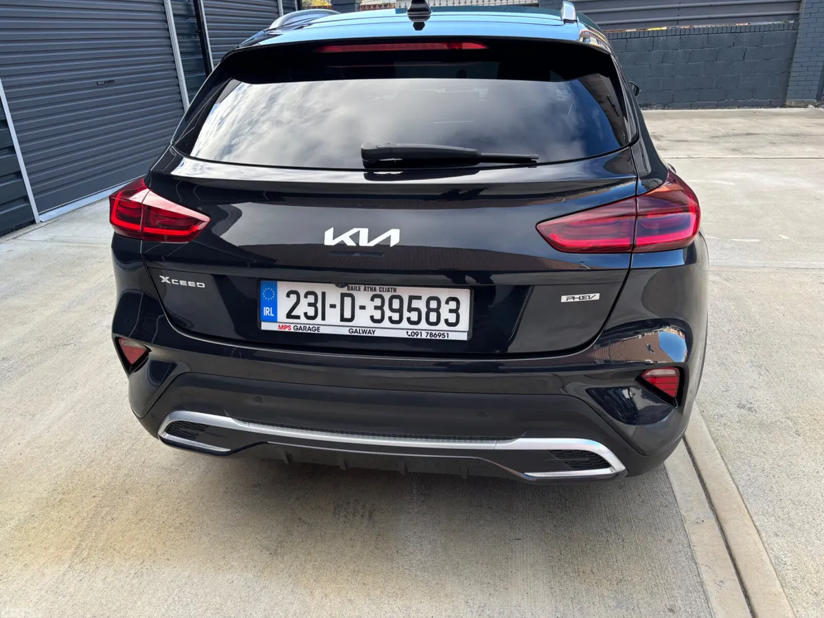 Kia XCeed Hatchback, Petrol Plug-in Hybrid, 2023, Black