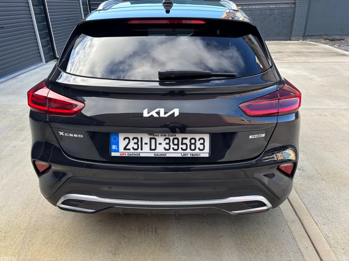 Kia XCeed Hatchback, Petrol Plug-in Hybrid, 2023, Black
