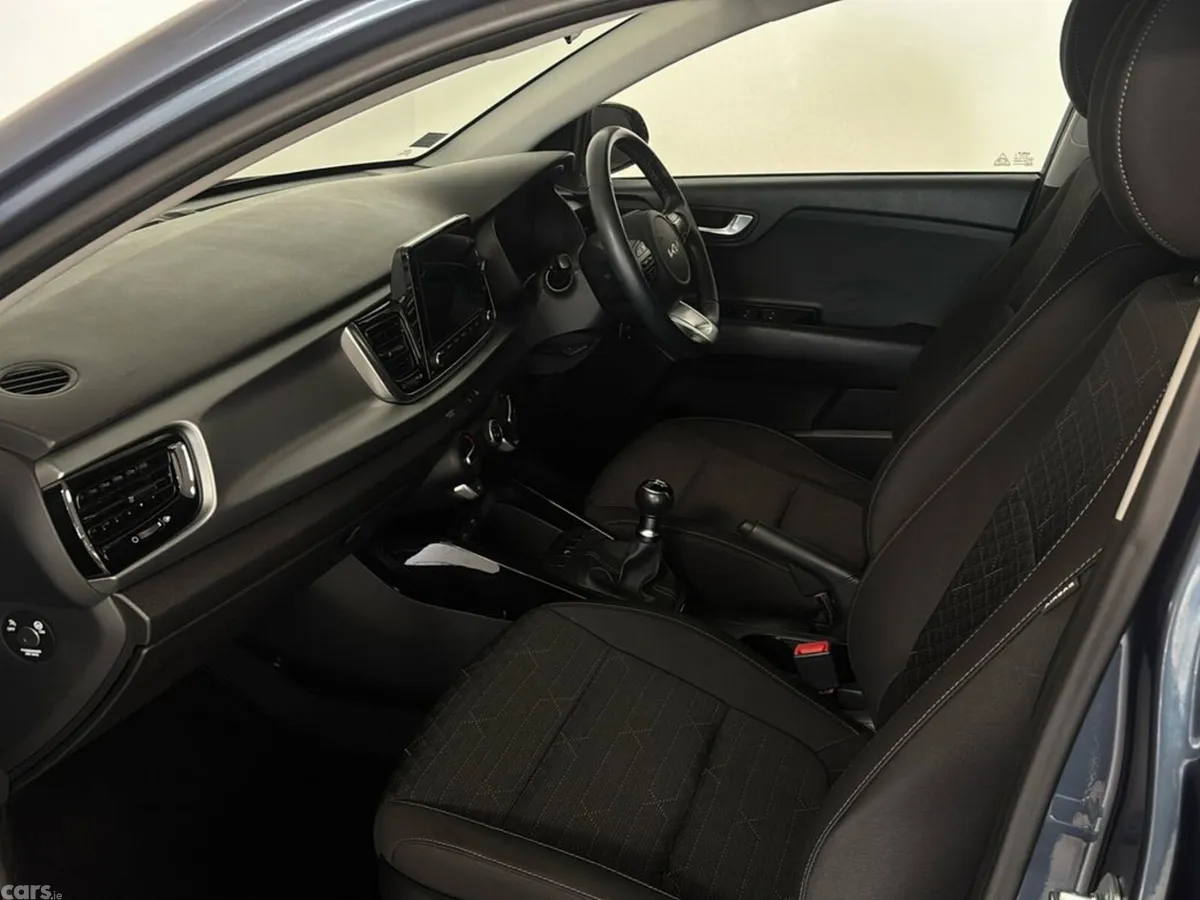 Kia Rio Hatchback, Petrol, 2023, Blue