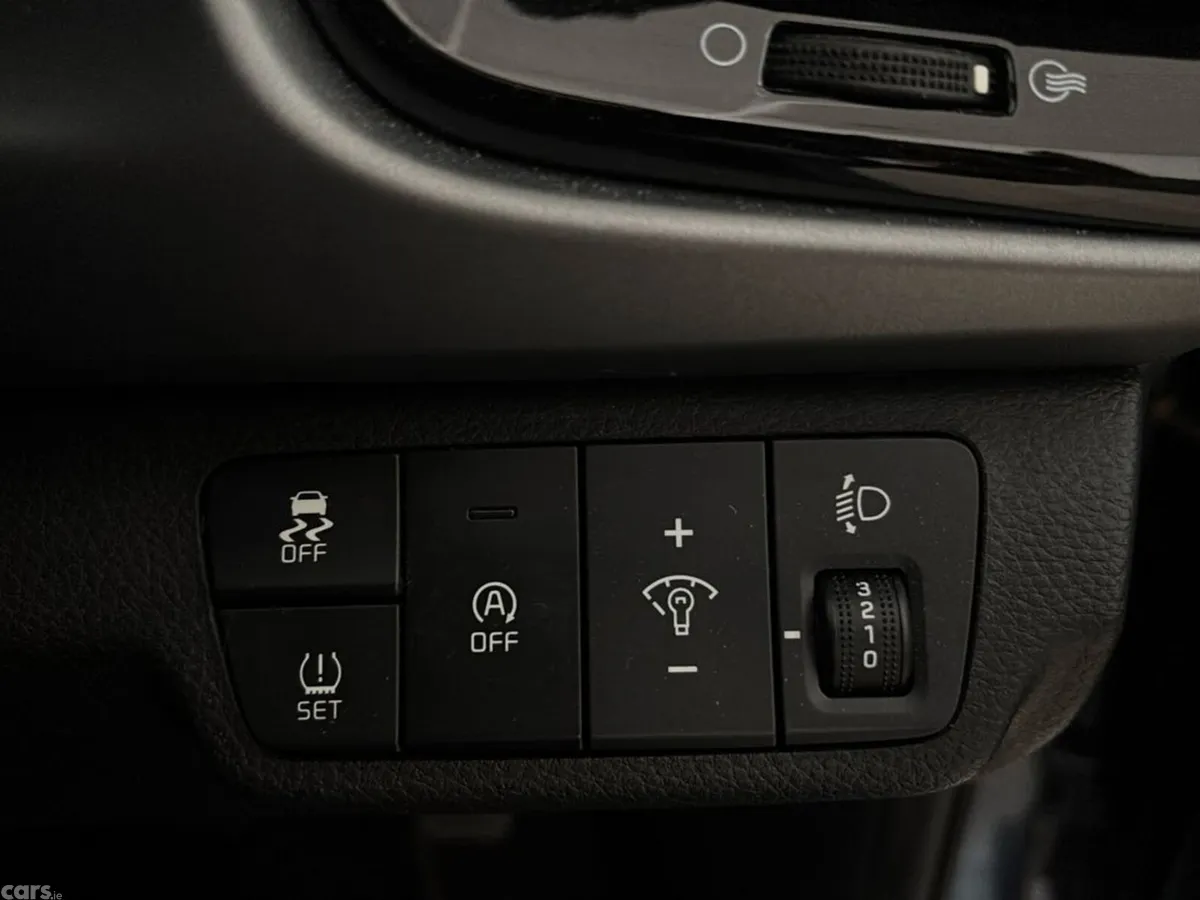 Kia Rio Hatchback, Petrol, 2023, Blue