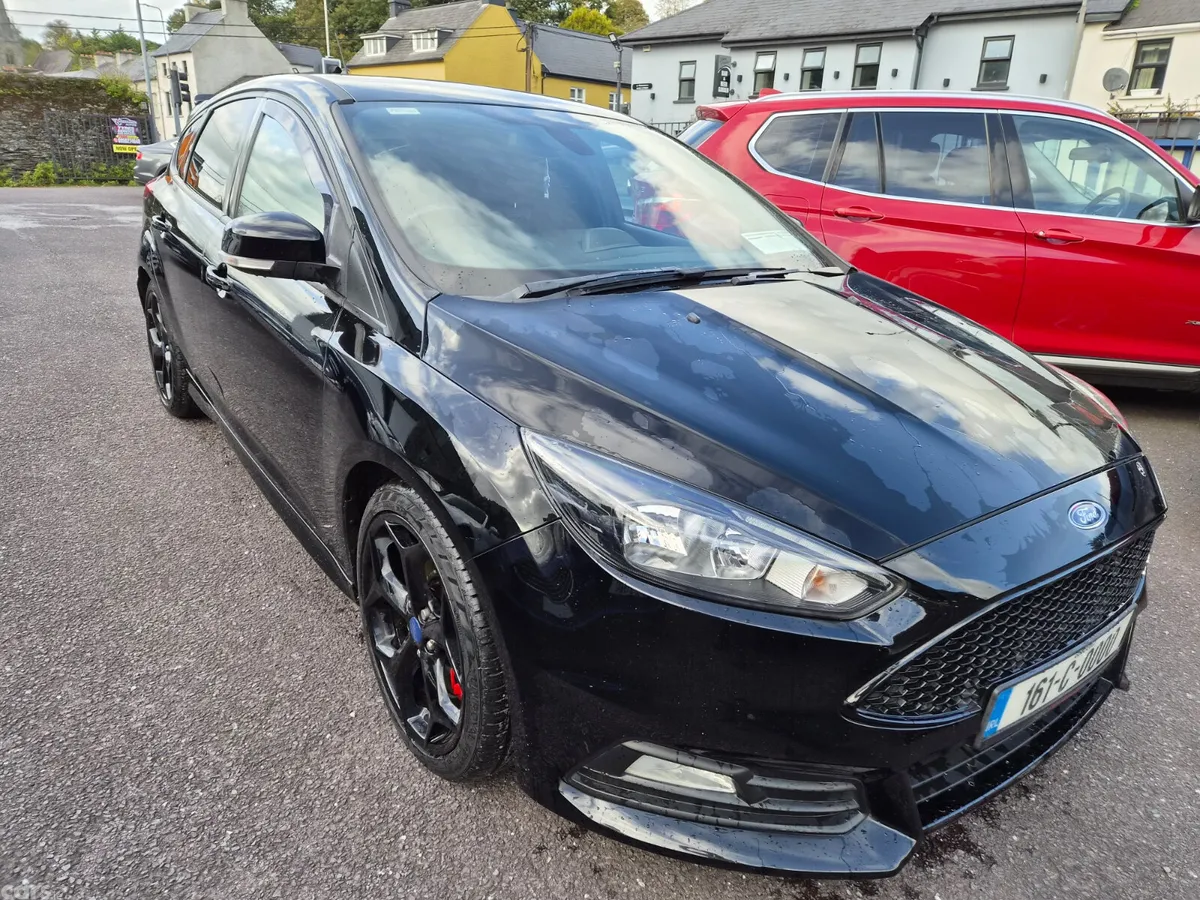 Ford Focus Hatchback, Diesel, 2016, Black