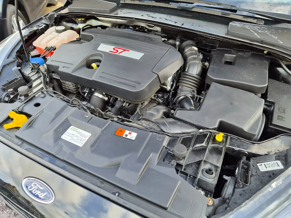 Ford Focus Hatchback, Diesel, 2016, Black