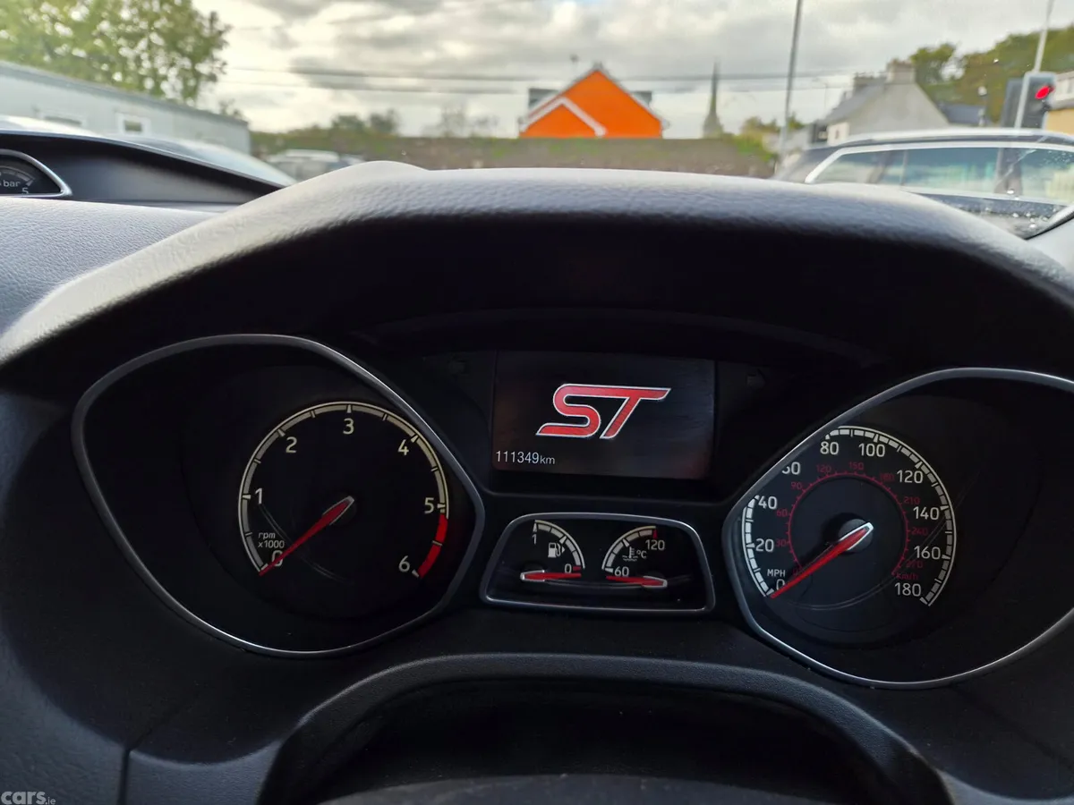 Ford Focus Hatchback, Diesel, 2016, Black