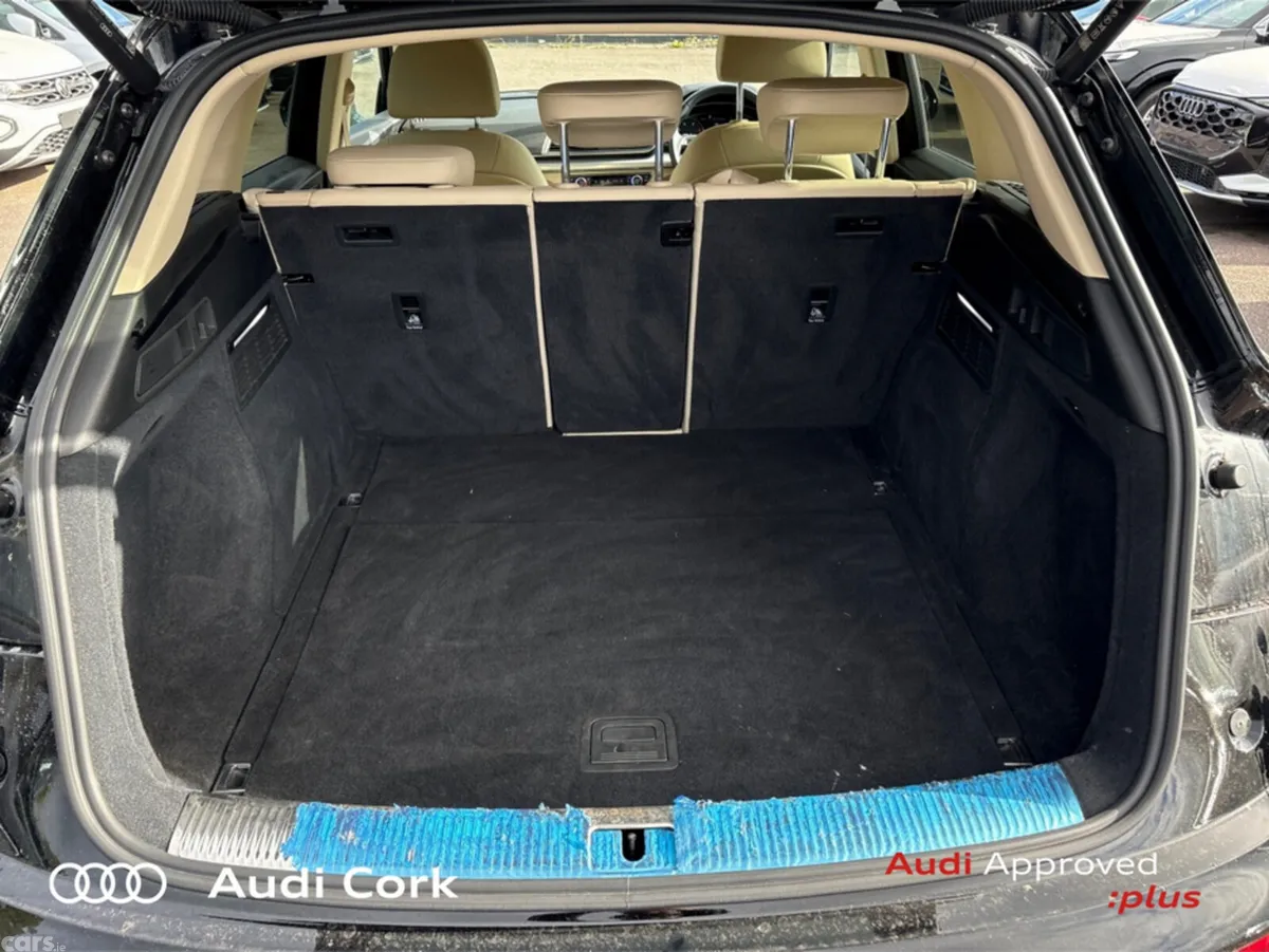 Audi Q5 SUV, Diesel, 2023, Black