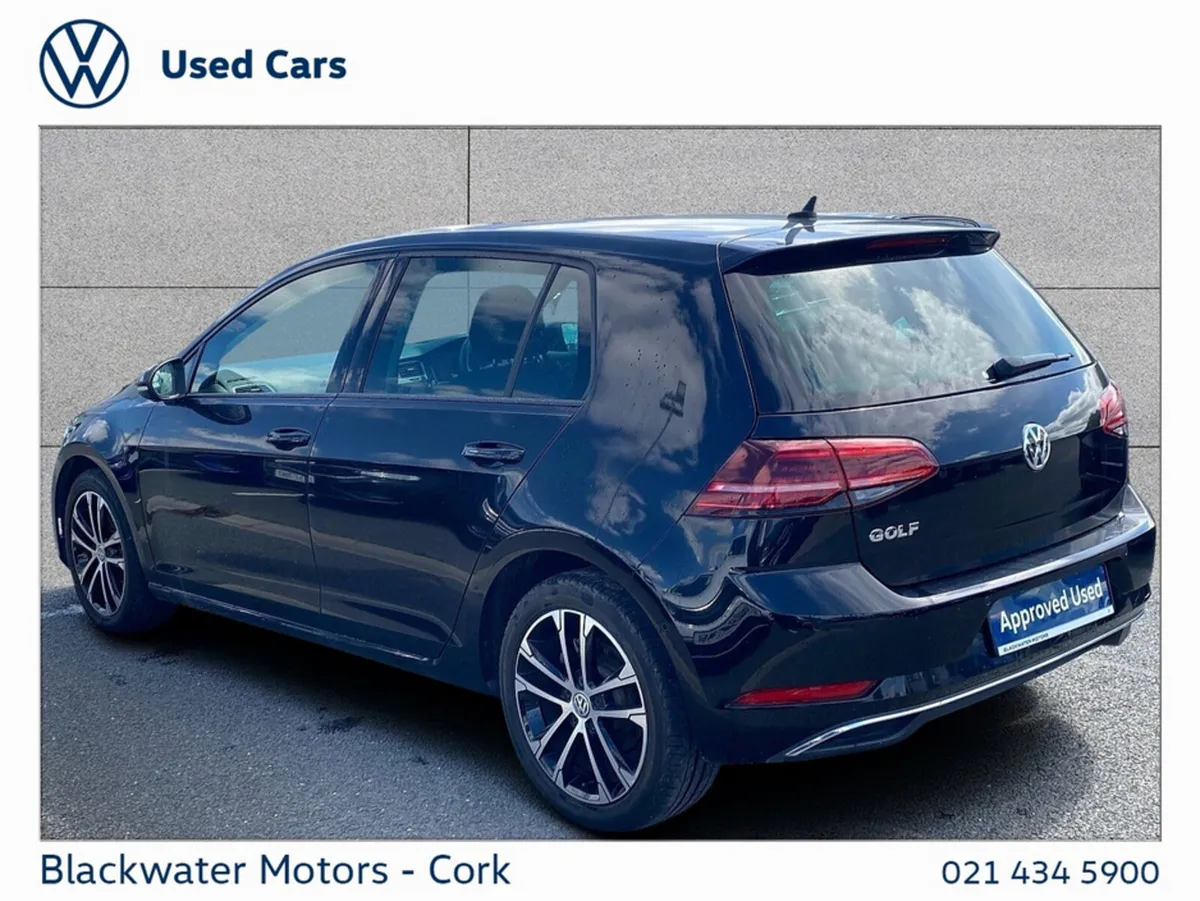 Volkswagen Golf Hatchback, Petrol, 2017, 