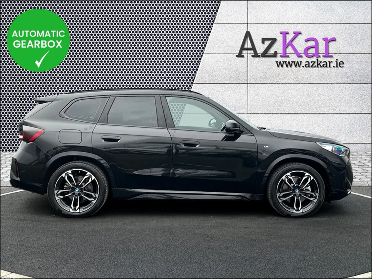 BMW iX1 SUV, Petrol Plug-in Hybrid, 2023, Black