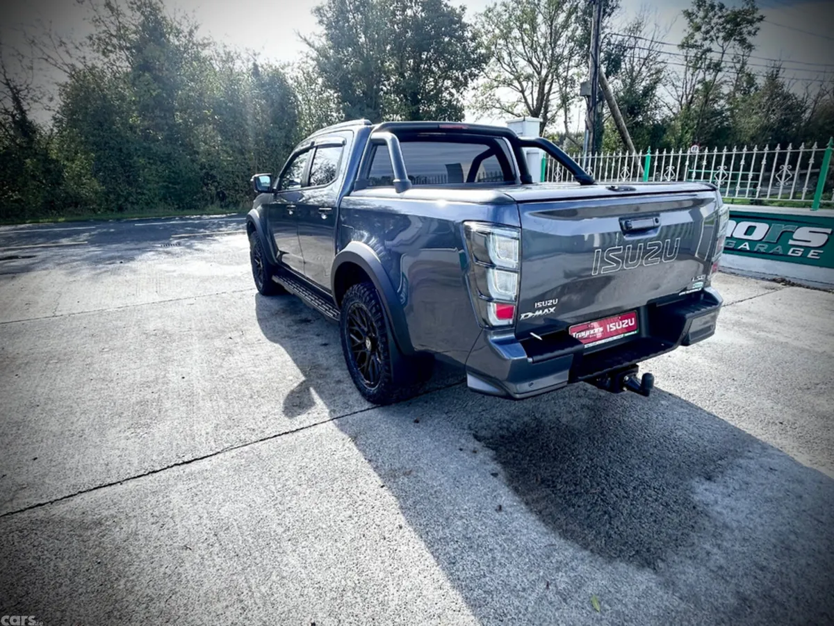 Isuzu D-Max Pick Up, Diesel, 2026, Grey