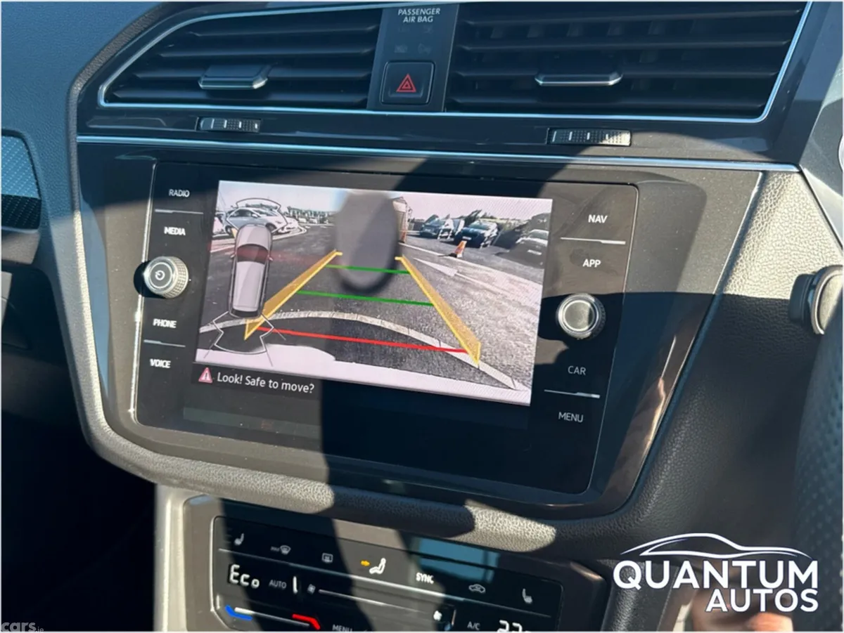 Volkswagen Tiguan SUV, Petrol Plug-in Hybrid, 2023, White