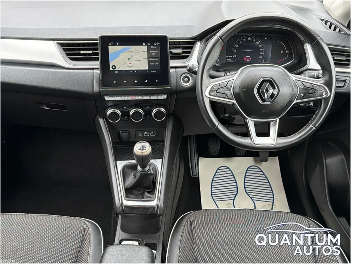 Renault Captur Hatchback, Petrol, 2024, Red