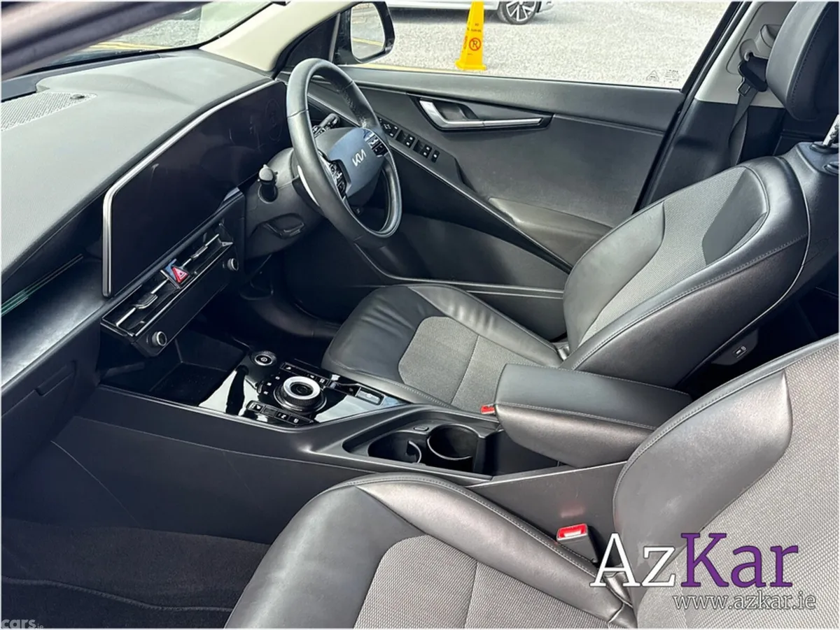 Kia Niro SUV, Electric, 2023, Black