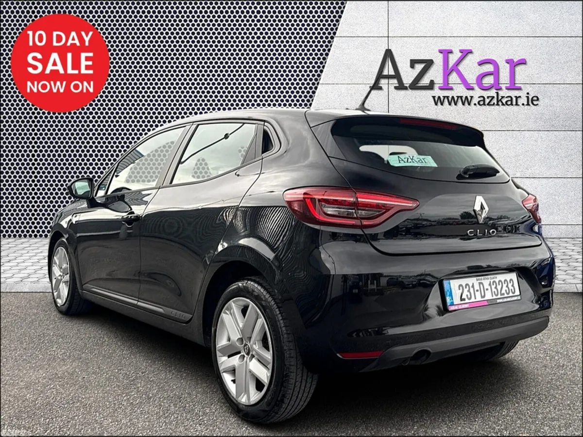 Renault Clio Hatchback, Petrol, 2023, Black