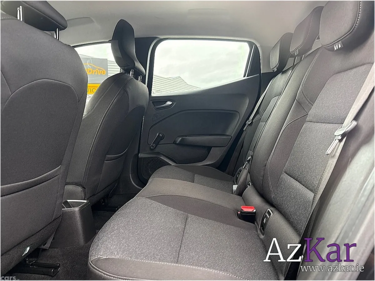 Renault Clio Hatchback, Petrol, 2023, Black