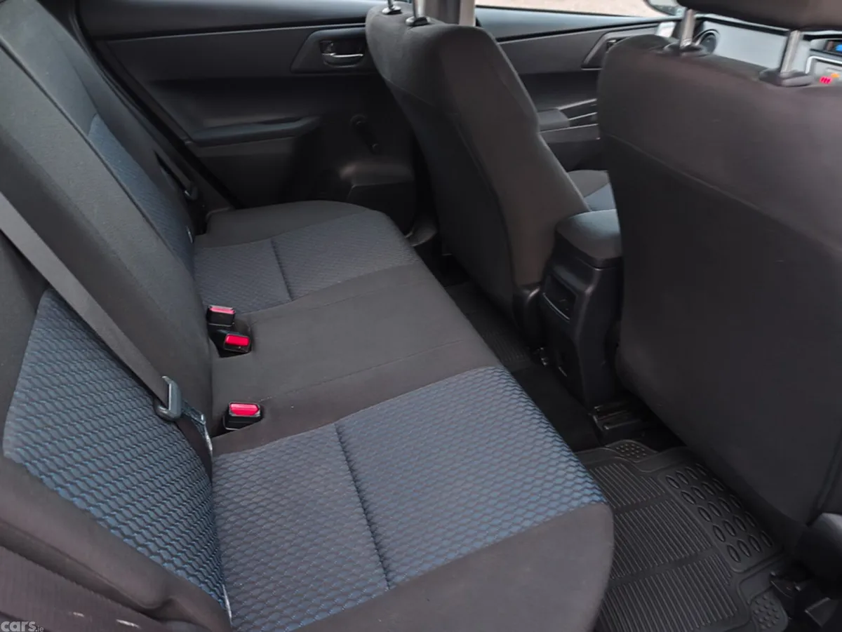 Toyota Auris Estate, Petrol, 2013, Blue