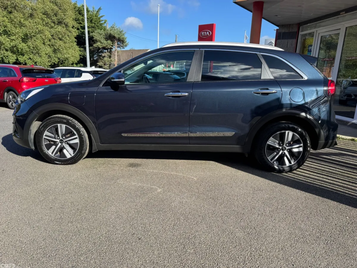 Kia Niro Hatchback, Petrol Plug-in Hybrid, 2021, Blue