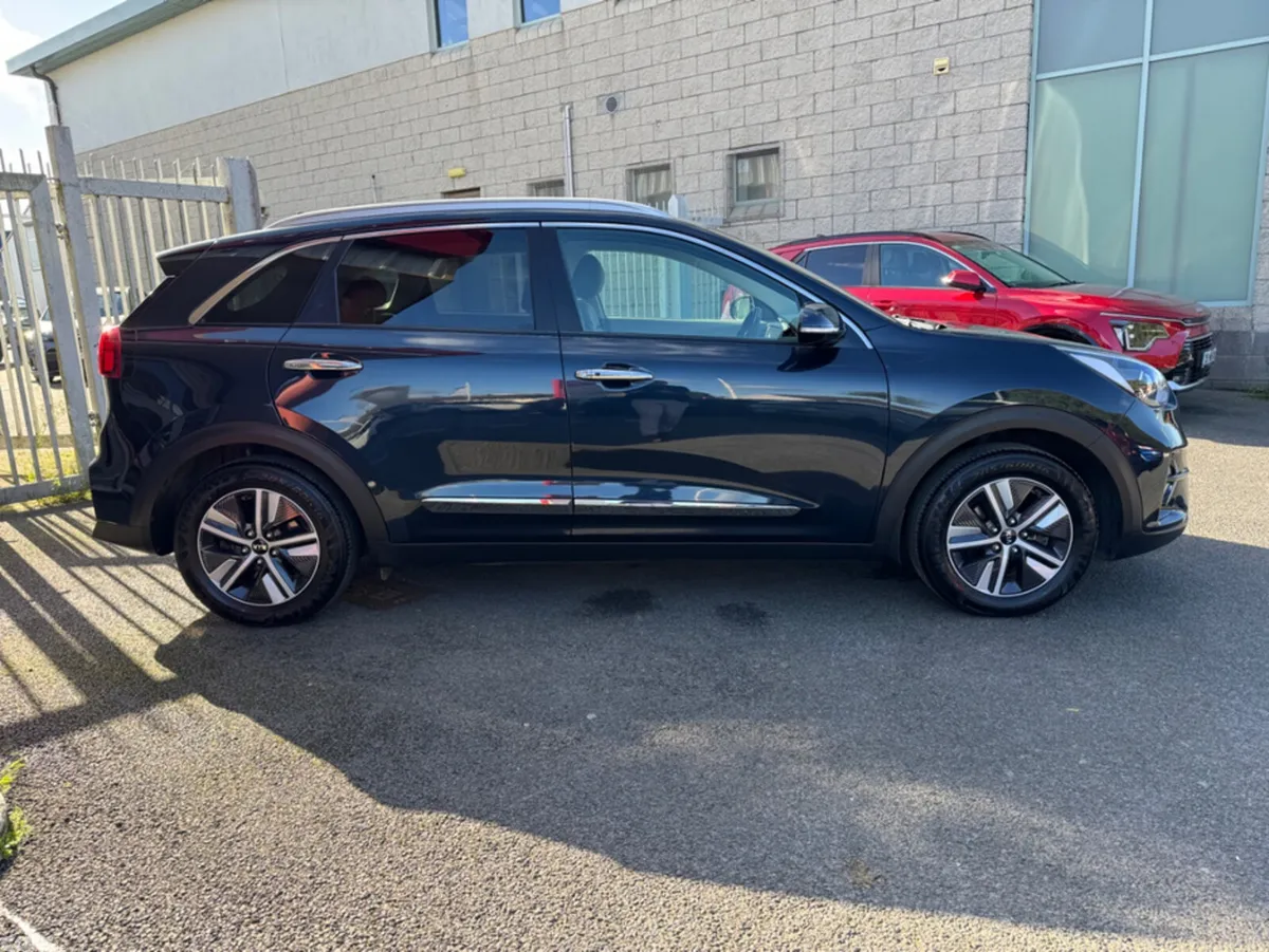 Kia Niro Hatchback, Petrol Plug-in Hybrid, 2021, Blue